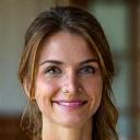 Portrait of Sara Jensen, leading psychologist specializing in stress resilience.